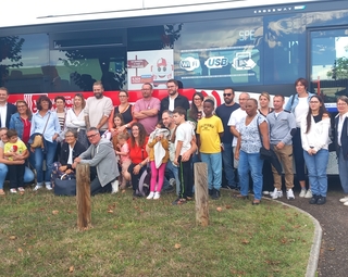 Les nouveaux habitants de la commune lors de la cérémonie d'accueil en septembre 2024