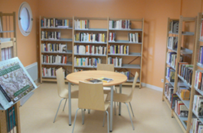 Vue intérieure de la Médiathèque