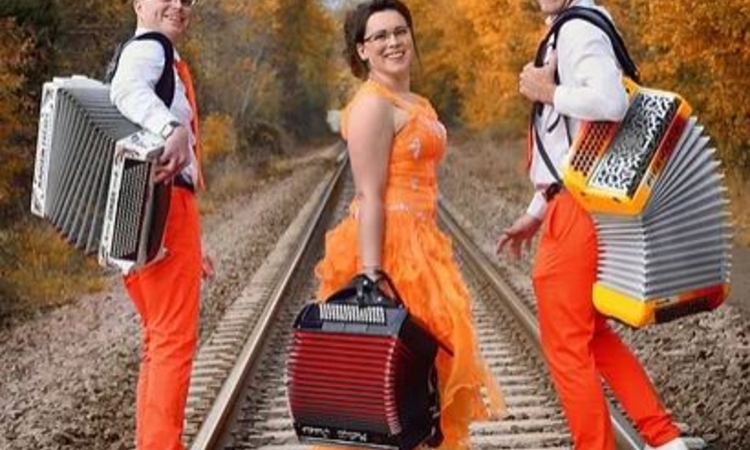 Vue des 3 musiciens de l'orchestre