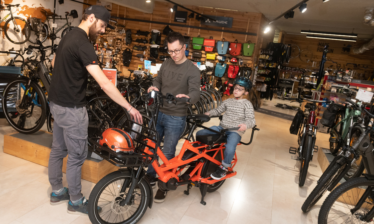 Photo dans un magasin de vélos